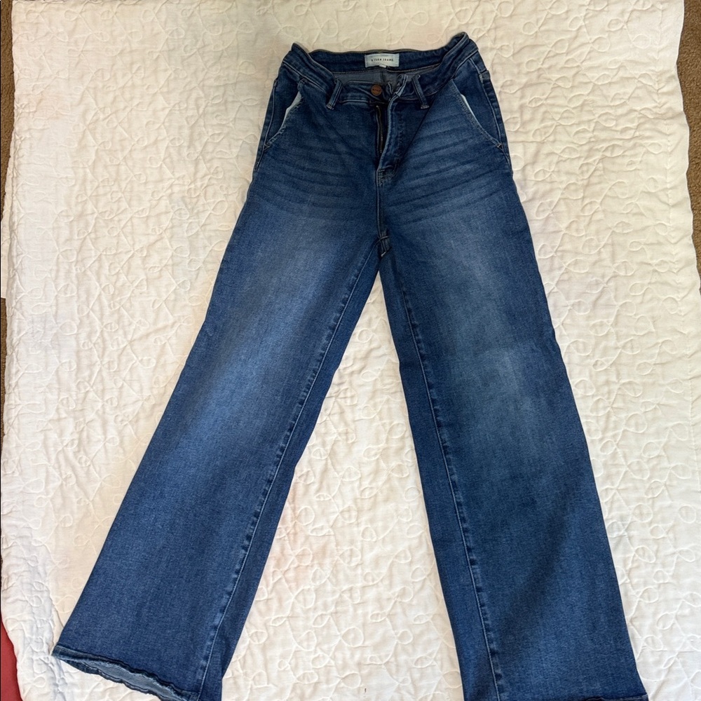 Risen Wide-Leg Blue Jeans